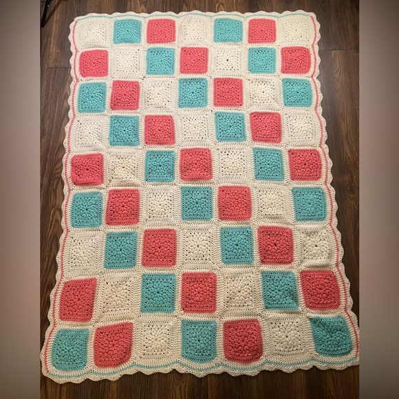 VTG Afghan‎ Crochet Handmade Granny Squares Grandma blanket quilt Cottage 50x66